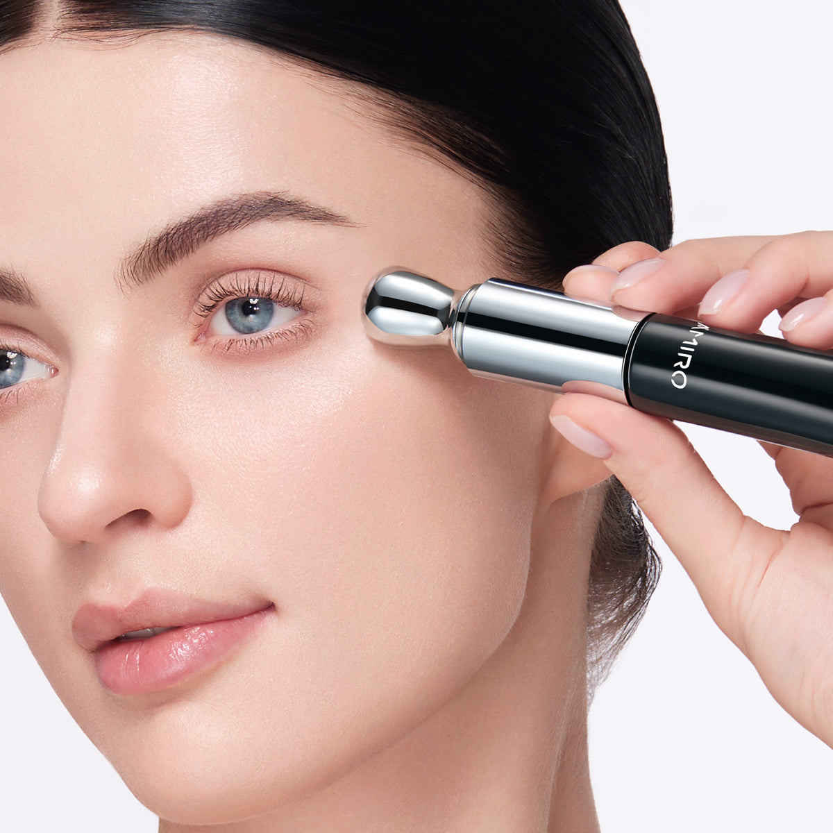 AMIRO EyeGlow Brightening Eye Cream